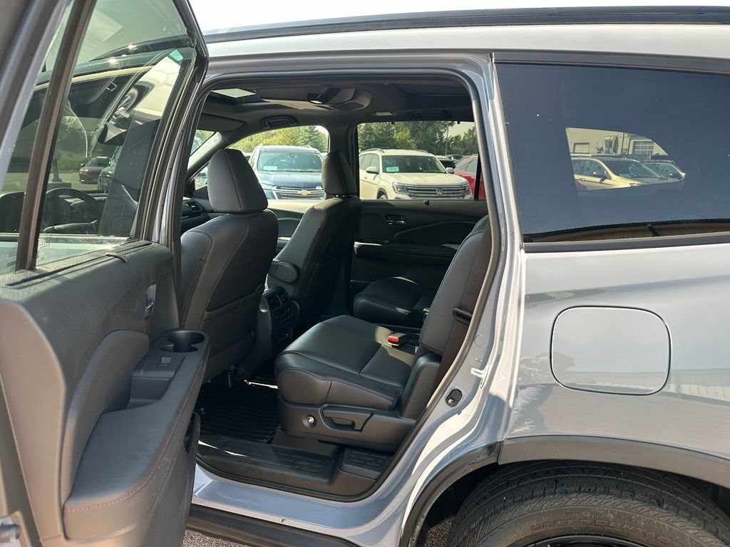 Used 2022 Honda Pilot Black Edition image 21