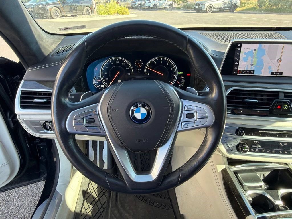 Used 2019 BMW 750i xDrive w/ Autobahn Package AWD/4WD image 13