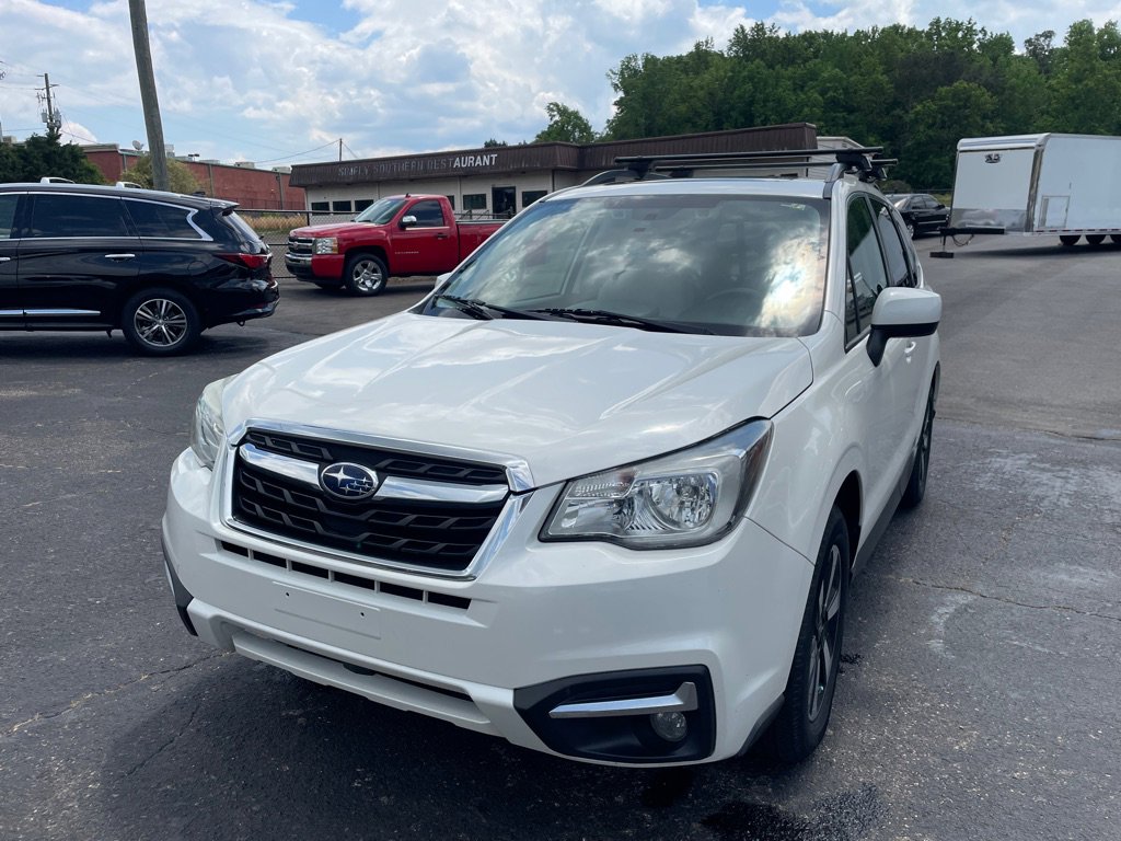 Used 2017 Subaru Forester 2.5i Premium AWD/4WD image 2