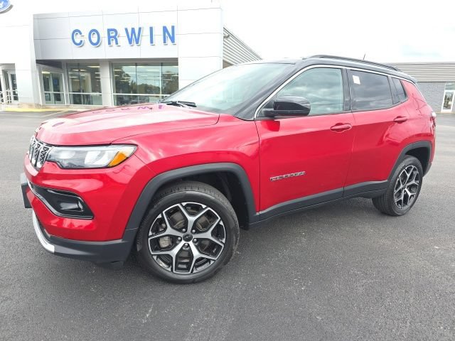 Used 2025 Jeep Compass Limited AWD/4WD image 1