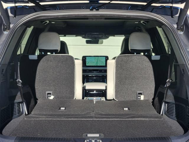 New 2026 Lincoln Aviator Black Label w/ Jet Appearance Package AWD/4WD image 17