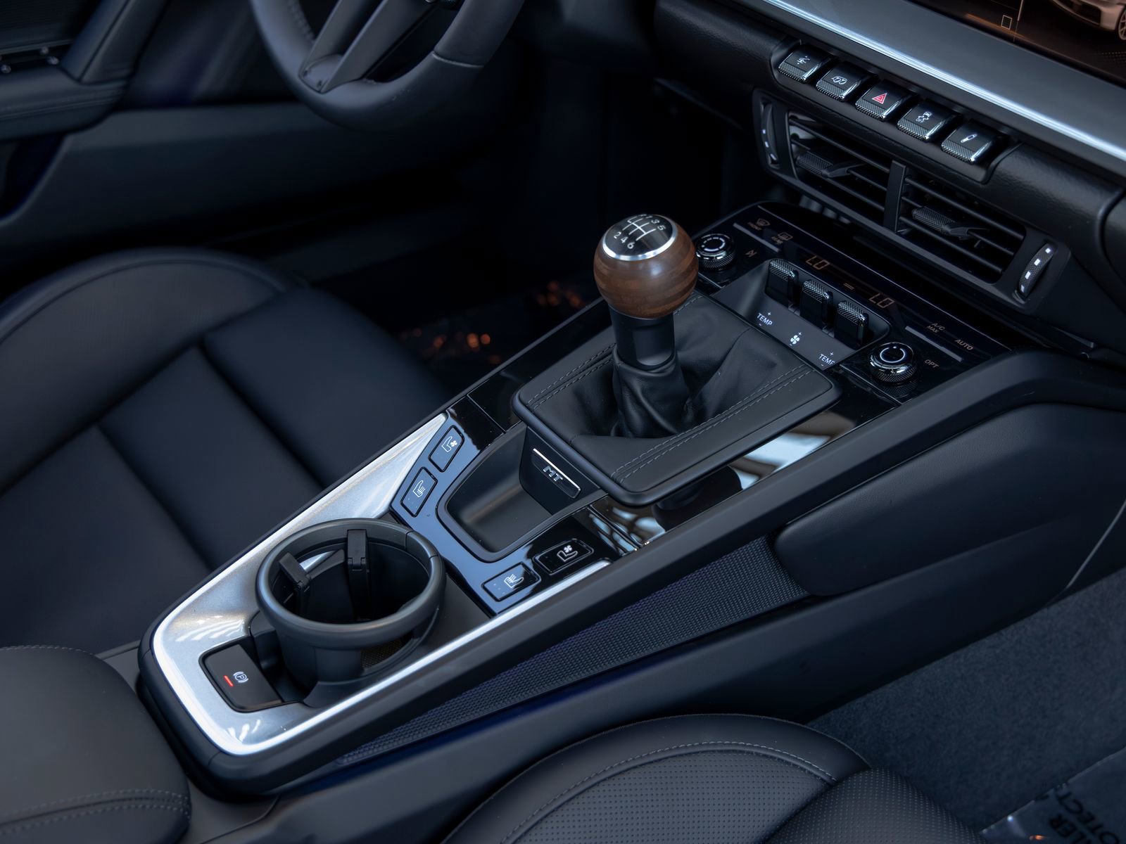 Used 2025 Porsche 911 Carrera T image 46