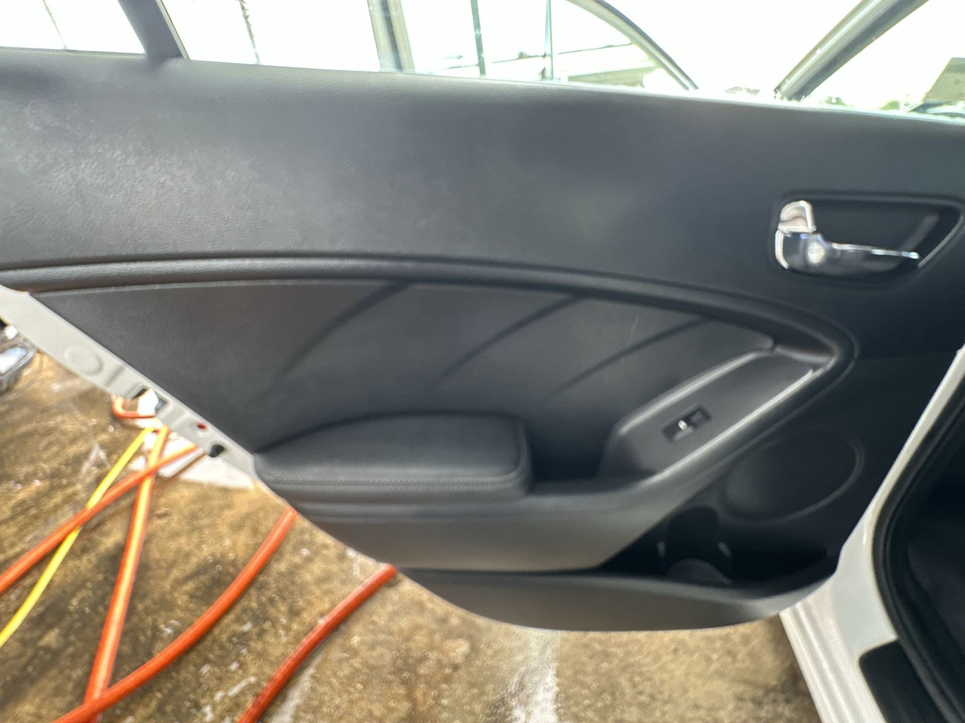 Certified 2017 Kia Forte S w/ S Technology Package image 31