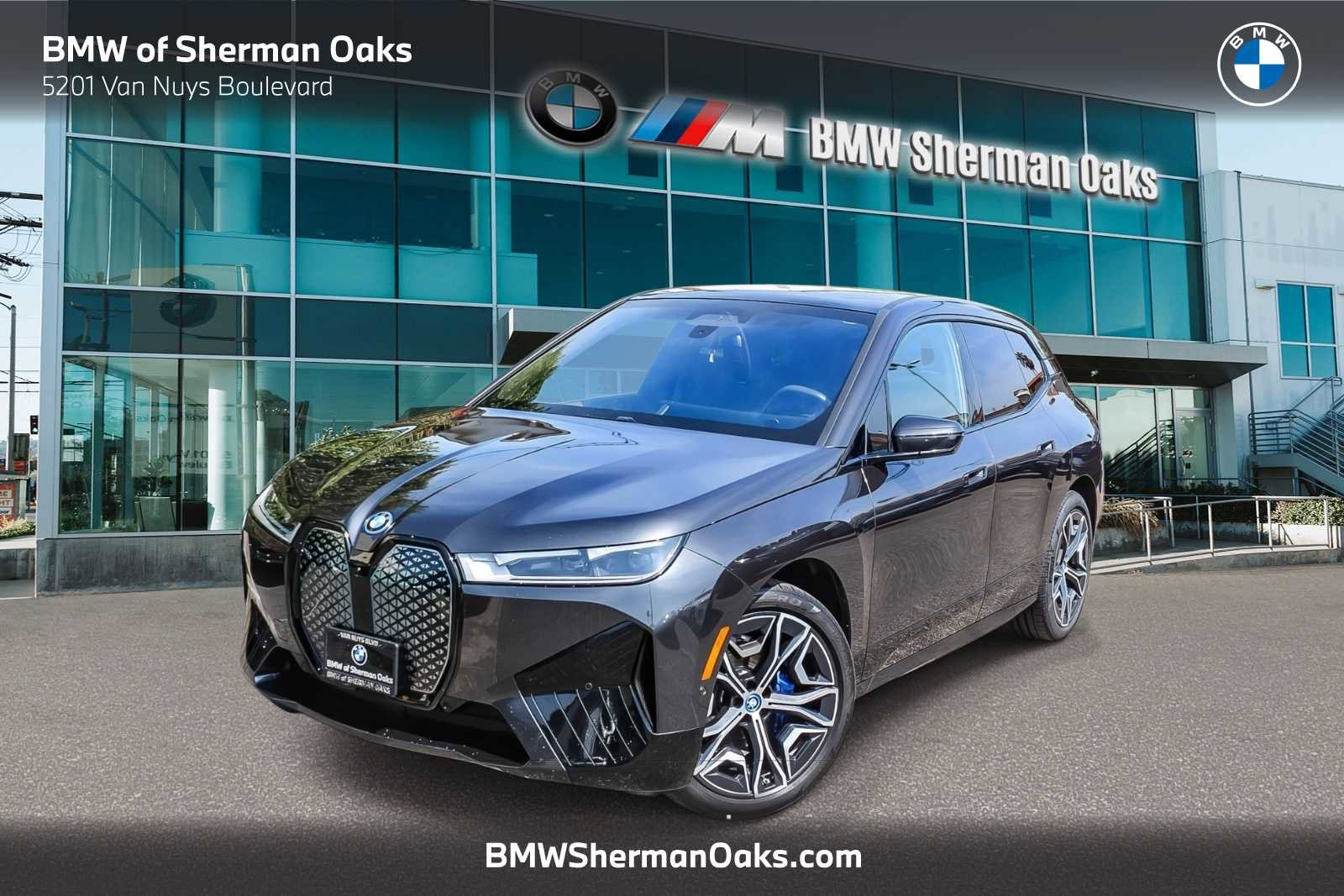 Certified 2024 BMW iX xDrive50 w/ Sport Package AWD/4WD image 1