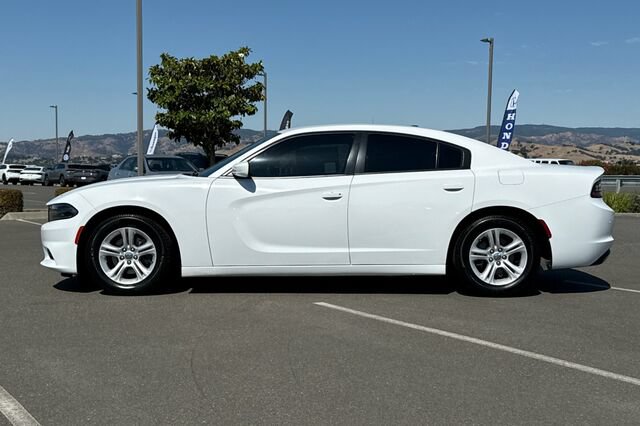 Used 2018 Dodge Charger SXT RWD image 7