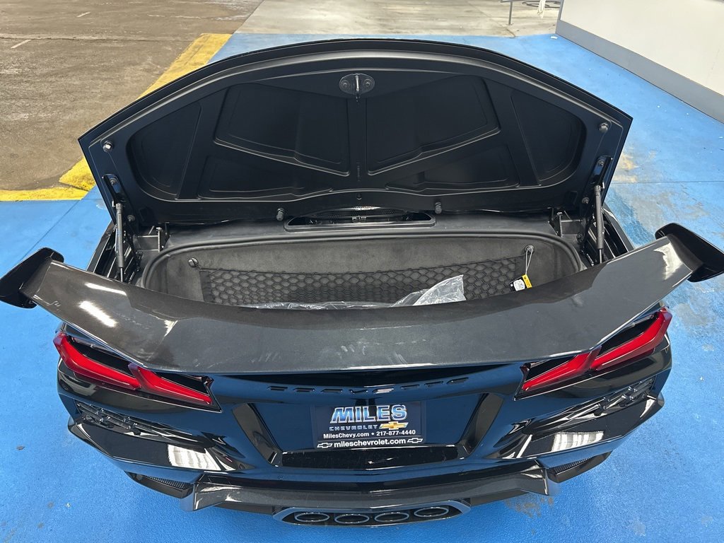 New 2026 Chevrolet Corvette Z06 w/ Stealth Interior Trim Package image 9