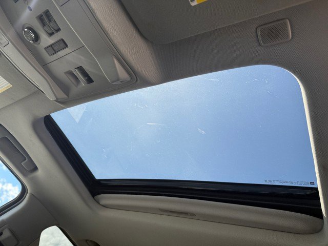 Used 2019 Cadillac Escalade Luxury image 4