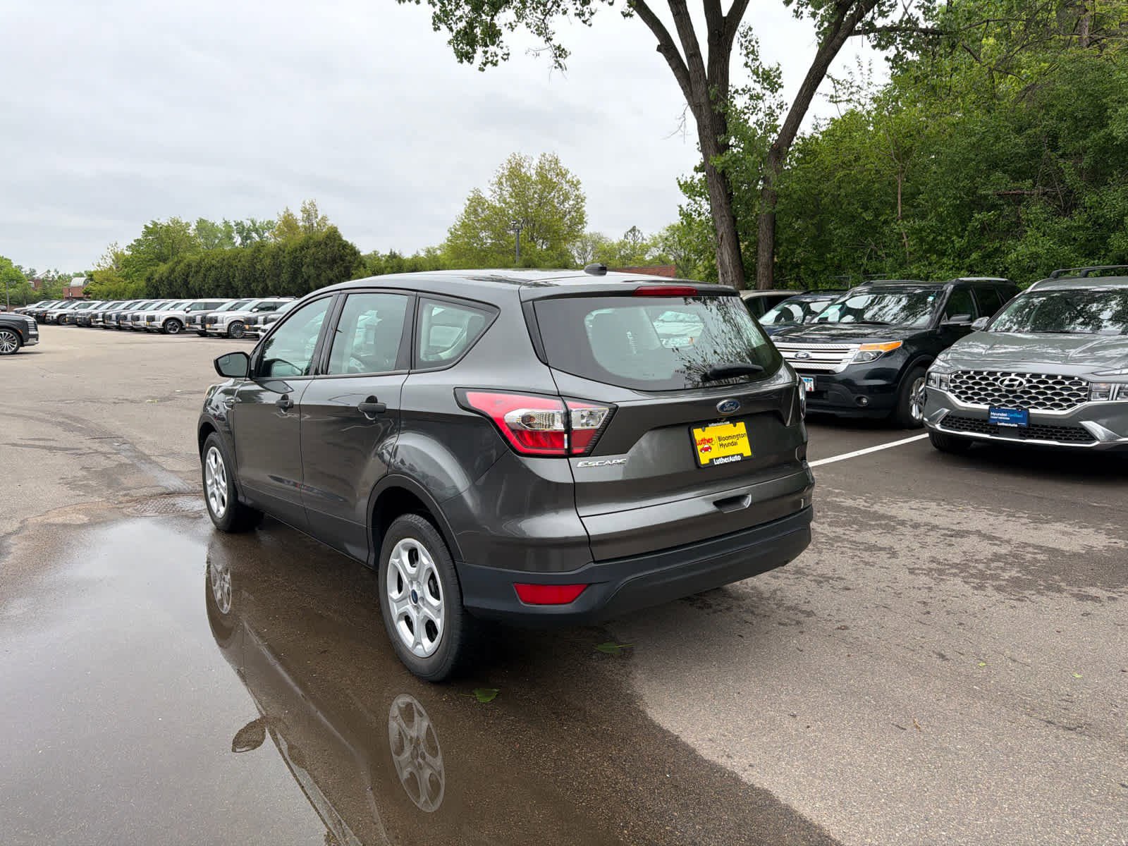 Used 2017 Ford Escape S FWD image 3