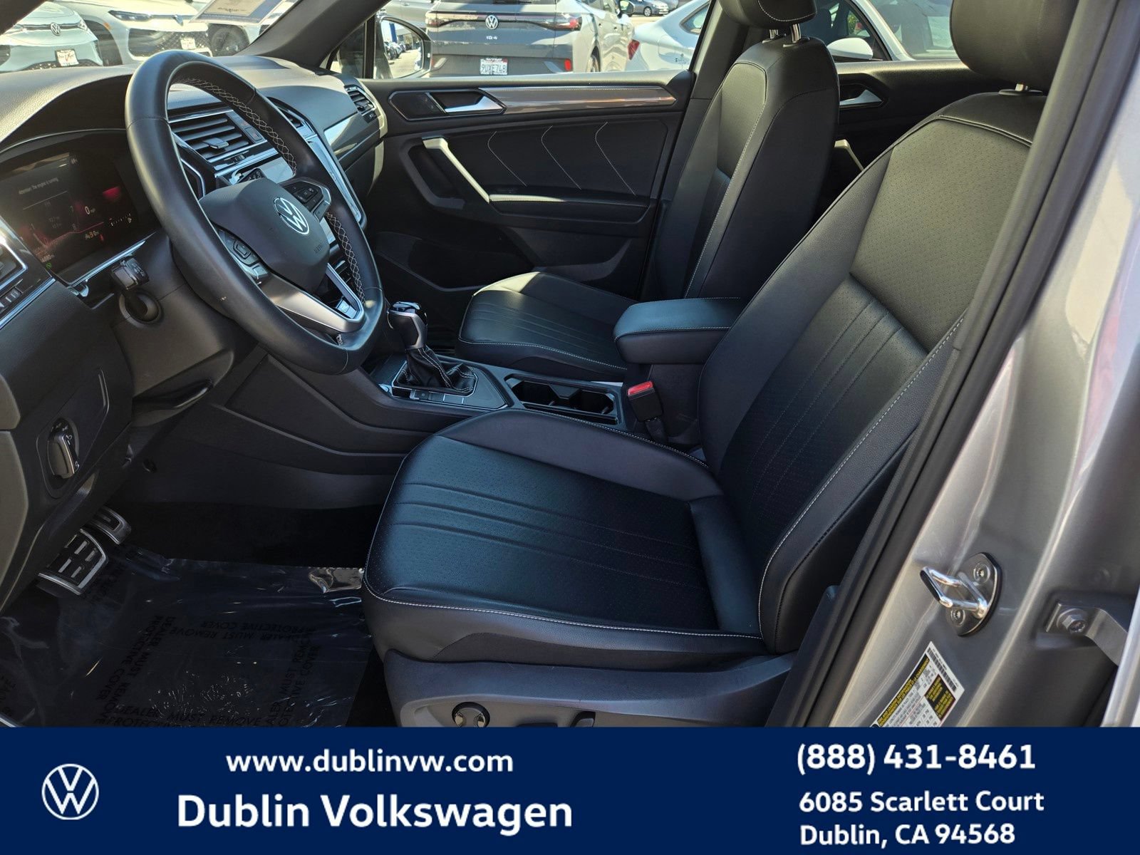 Certified 2023 Volkswagen Tiguan SE R-Line FWD image 16