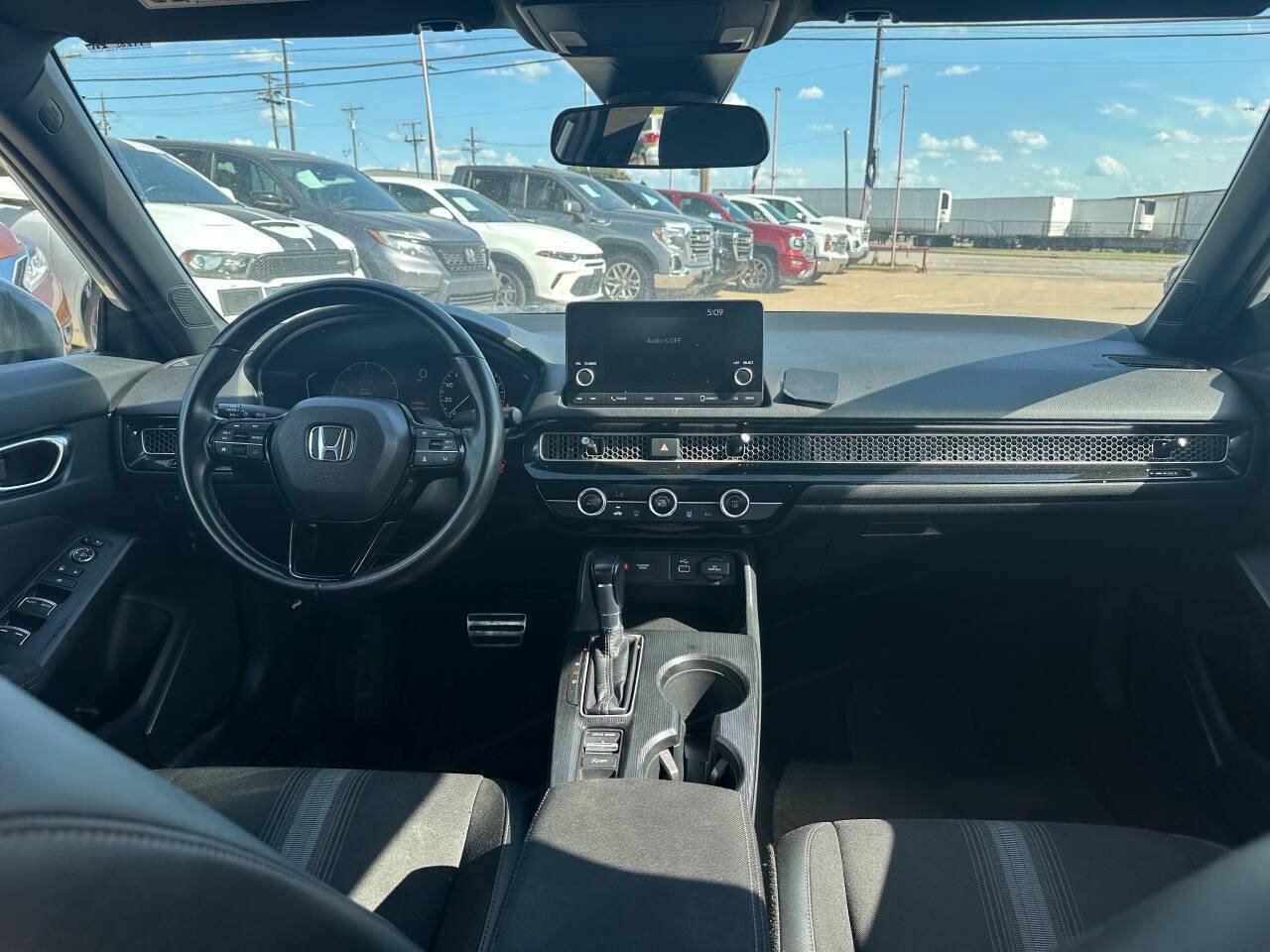 Used 2023 Honda Civic Sport image 19