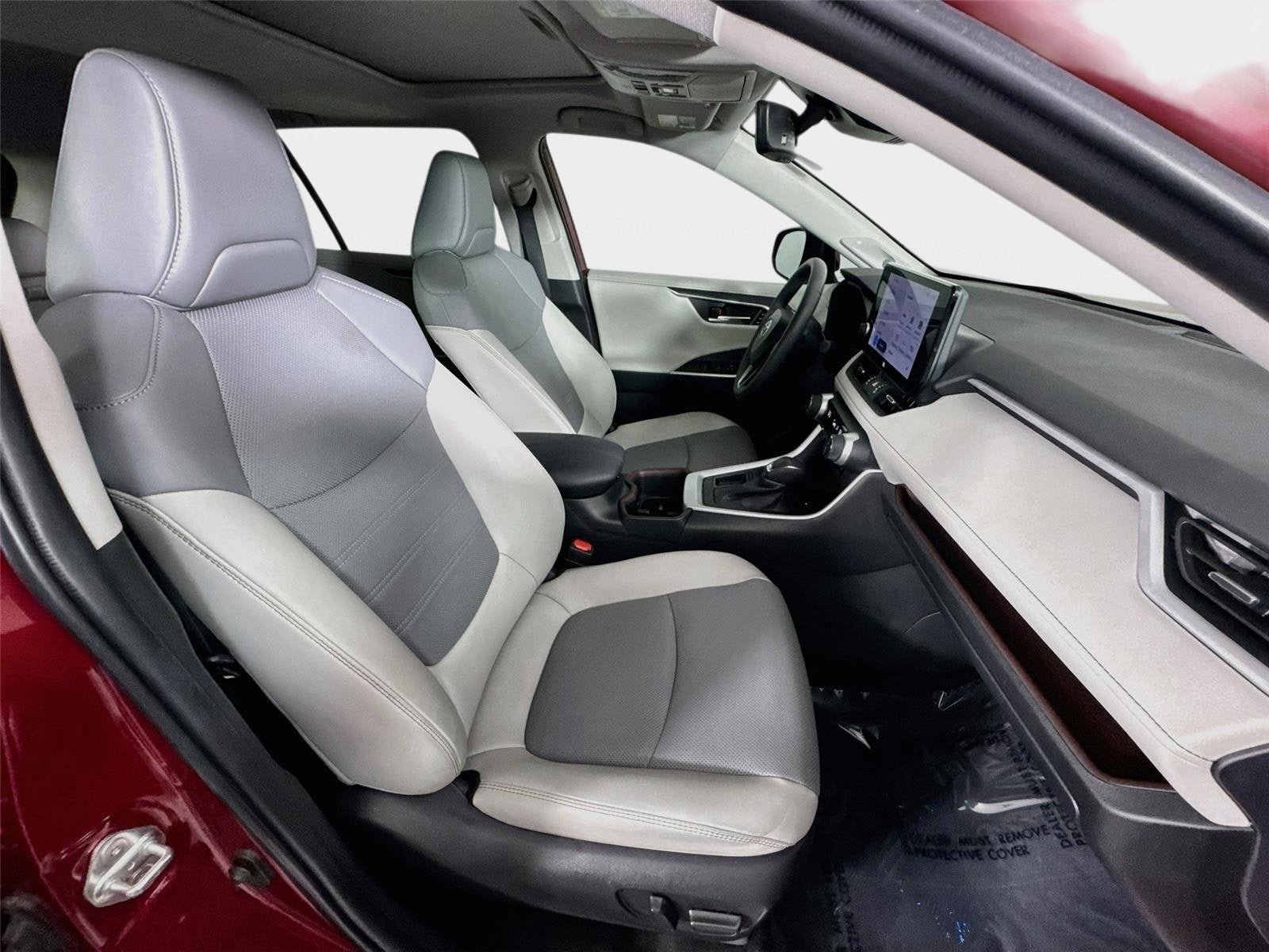 Used 2023 Toyota RAV4 Limited FWD image 29