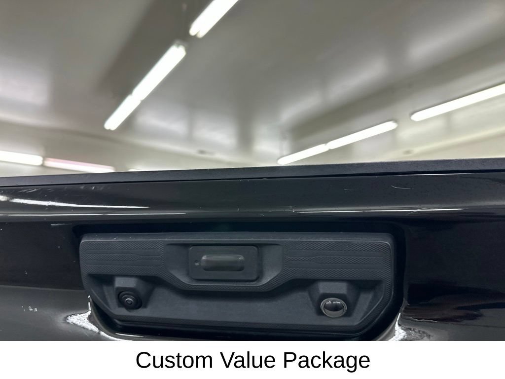 Used 2024 Chevrolet Silverado 2500 Custom w/ Custom Value Package AWD/4WD image 18
