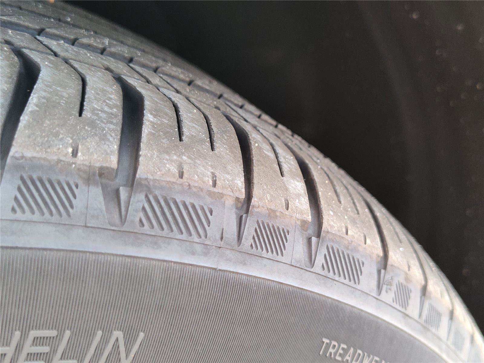 Used 2024 Mercedes-Benz GLC 300 4MATIC image 14