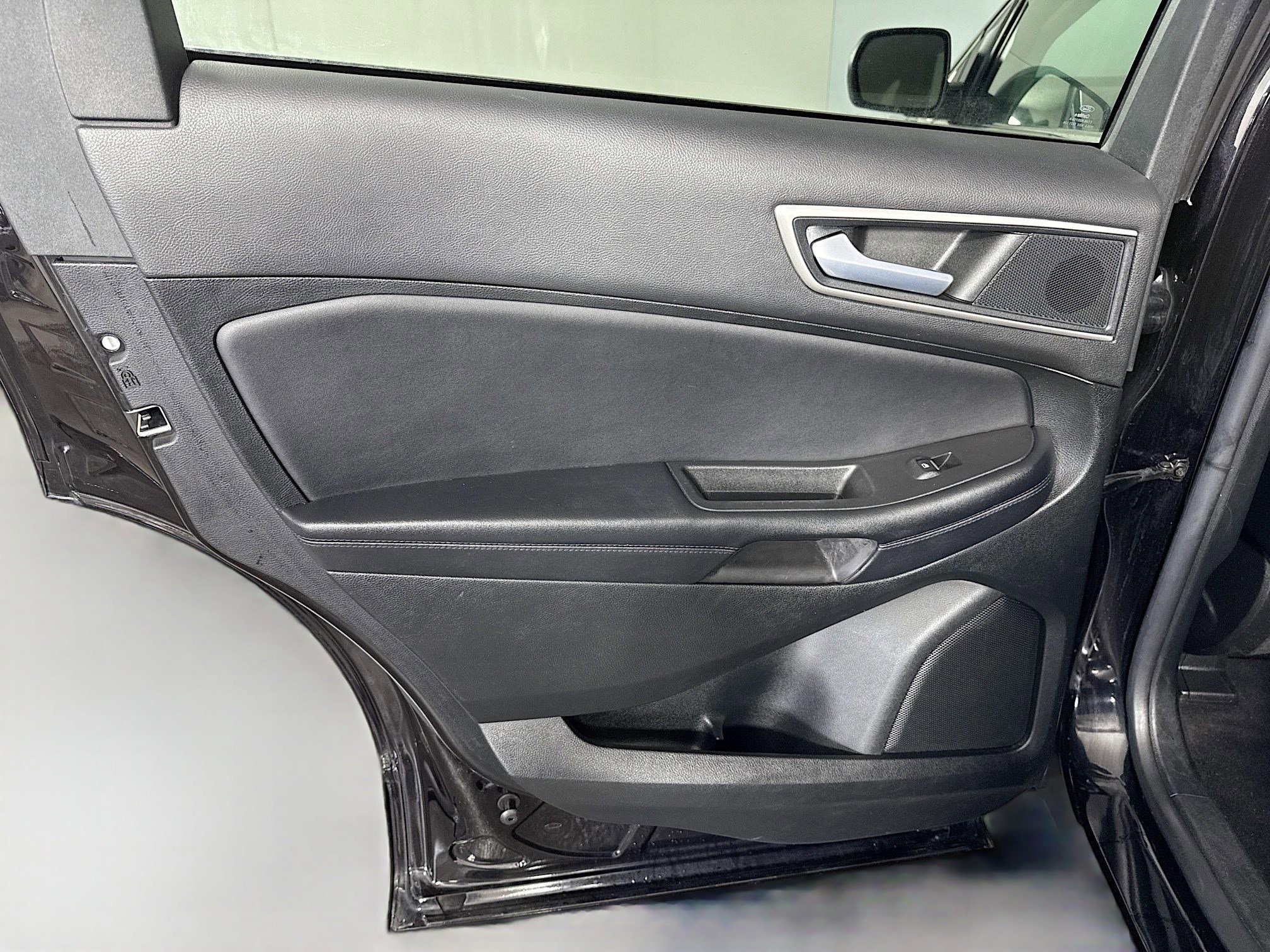 Used 2023 Ford Edge SEL image 26