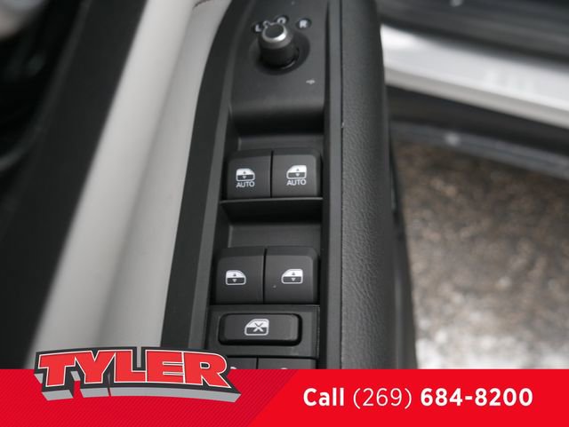 Used 2026 Jeep Compass Limited AWD/4WD image 21