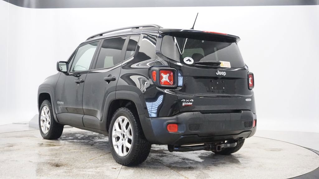 Used 2017 Jeep Renegade Latitude w/ Cold Weather Group image 3