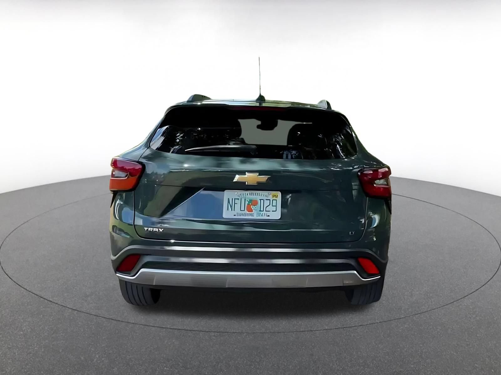 Used 2025 Chevrolet Trax LT w/ LT Convenience Package FWD image 12
