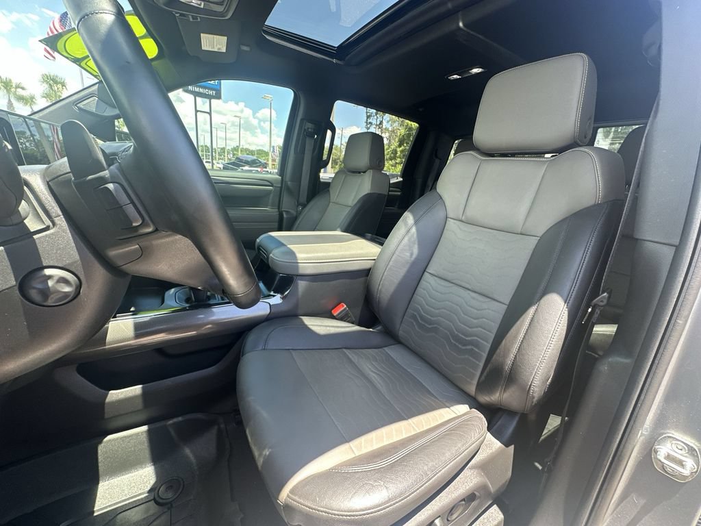 Used 2023 Chevrolet Silverado 1500 ZR2 w/ Technology Package AWD/4WD image 19