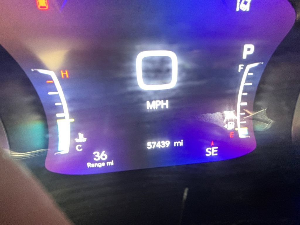 Used 2025 Chrysler Pacifica Limited FWD image 19