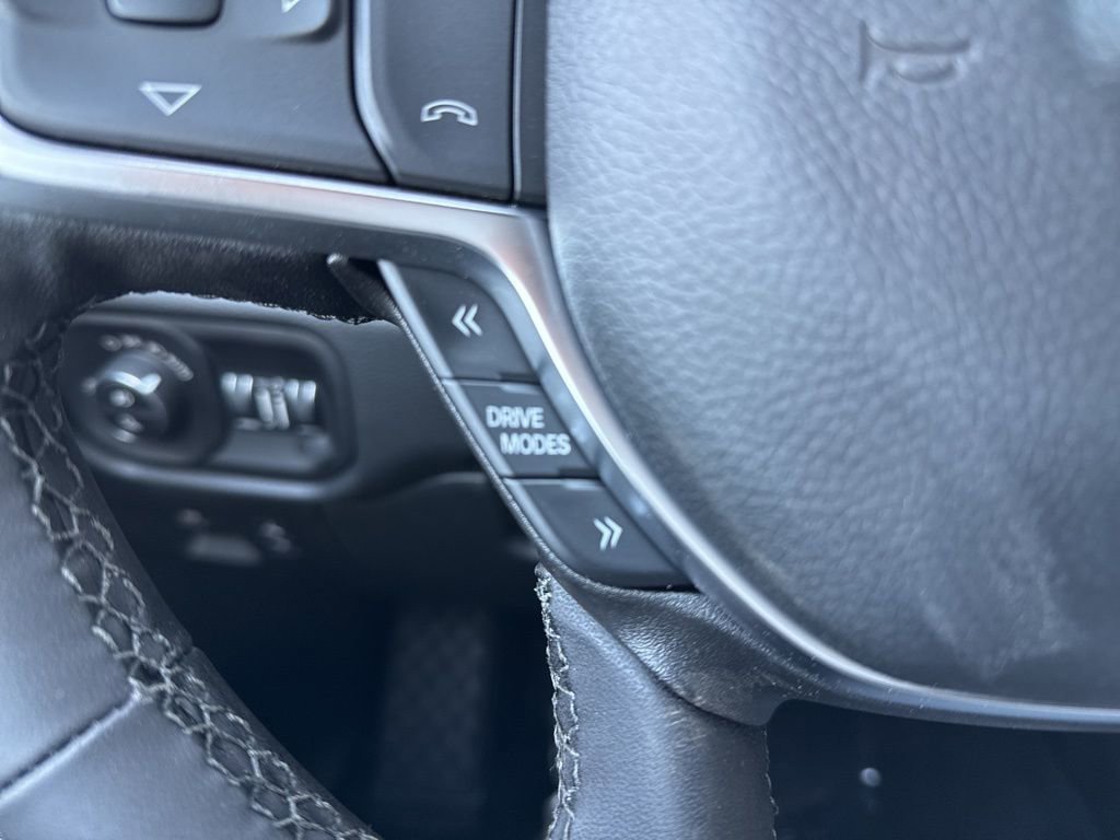 New 2026 RAM 1500 4x4 Crew Cab image 4