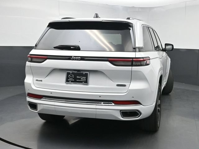 Used 2024 Jeep Grand Cherokee Overland w/ Trailer Tow Package AWD/4WD image 3