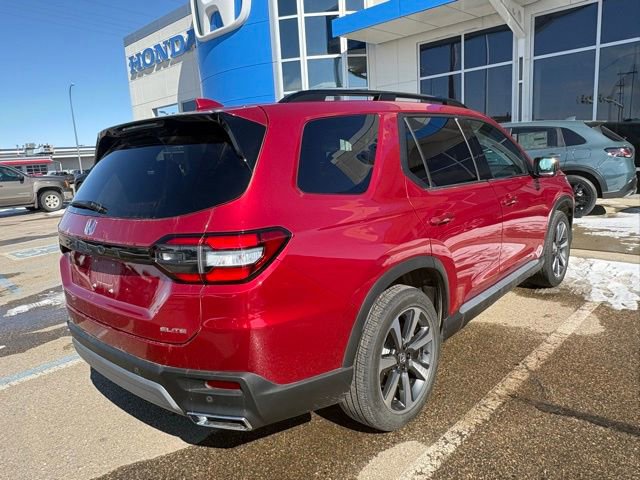 Certified 2025 Honda Pilot Elite image 3