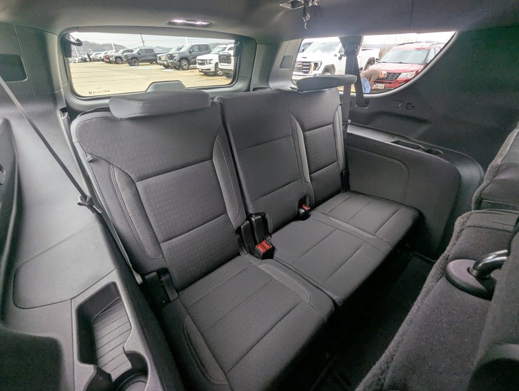 New 2026 Chevrolet Suburban LS w/ Max Trailering Package image 16