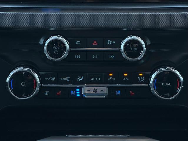 New 2026 Ford F350 Platinum w/ FX4 Off-Road Package image 14