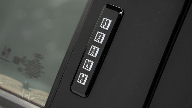 Used 2024 Ford F150 XLT w/ FX4 Off-Road Package image 26