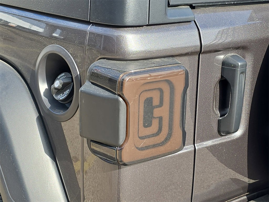 Used 2025 Jeep Wrangler Sport image 30