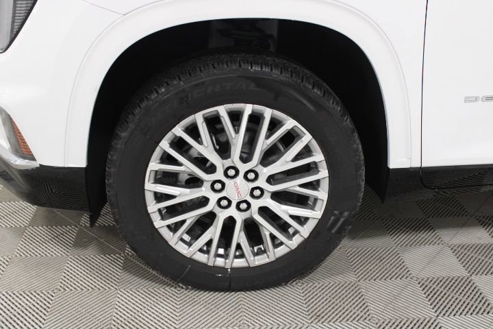 New 2026 GMC Acadia Denali w/ LPO, Floor Liner Package image 41