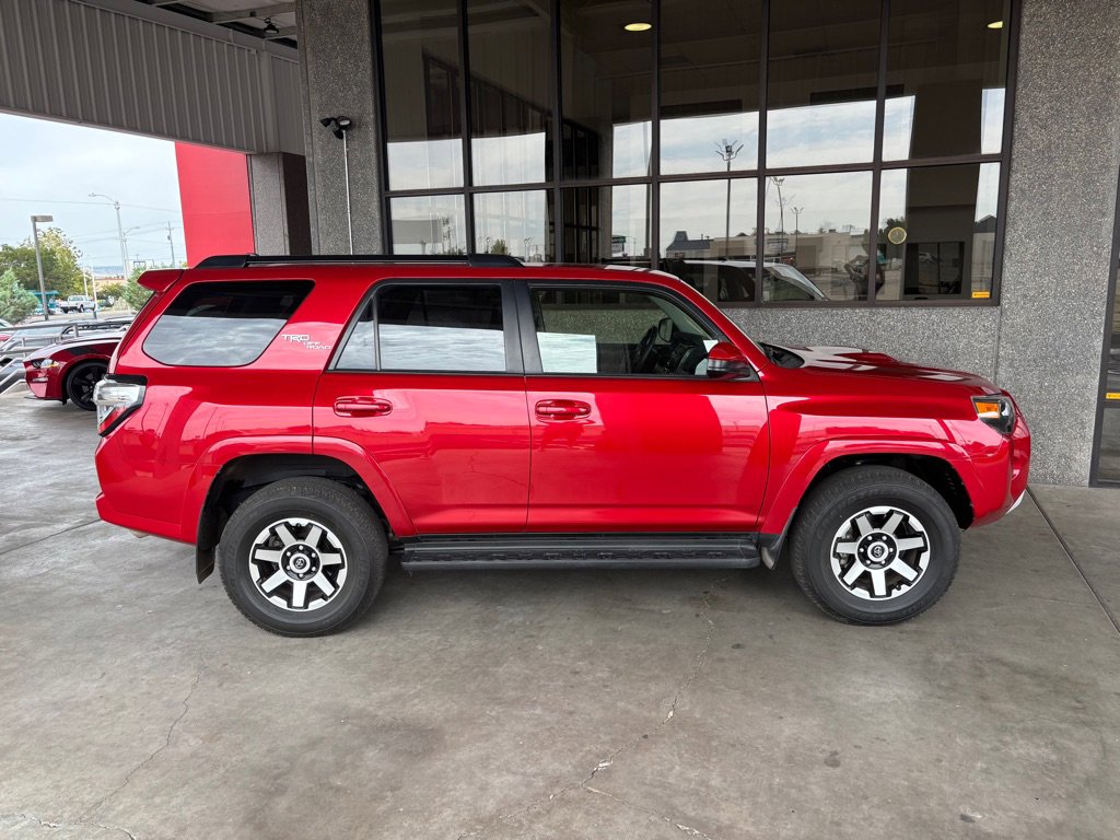 Used 2024 Toyota 4Runner TRD Off-Road image 3