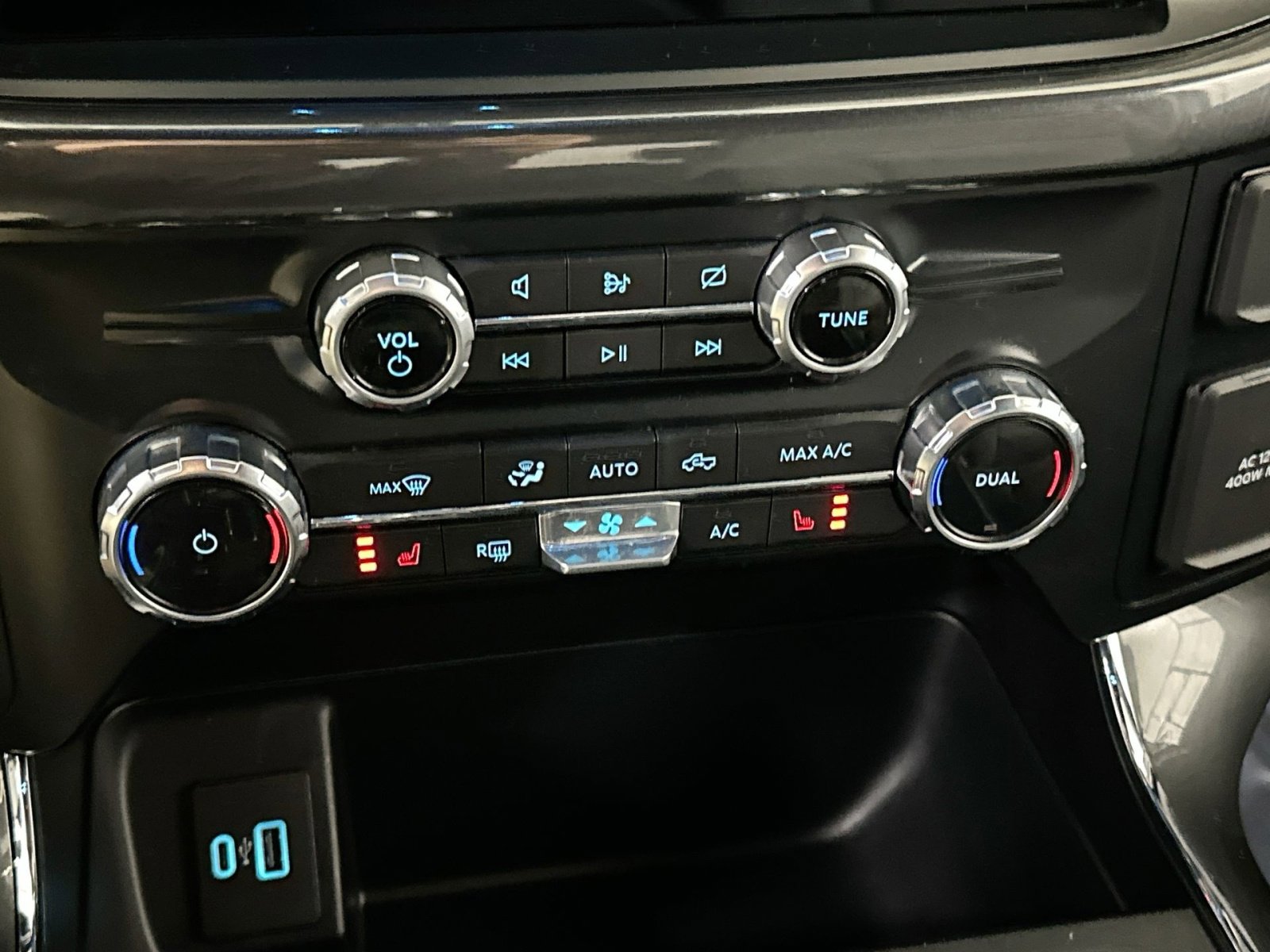 Used 2022 Ford F150 XLT w/ Equipment Group 302A High image 25