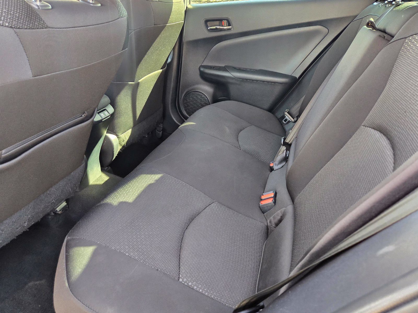 Used 2019 Toyota Prius LE FWD image 15