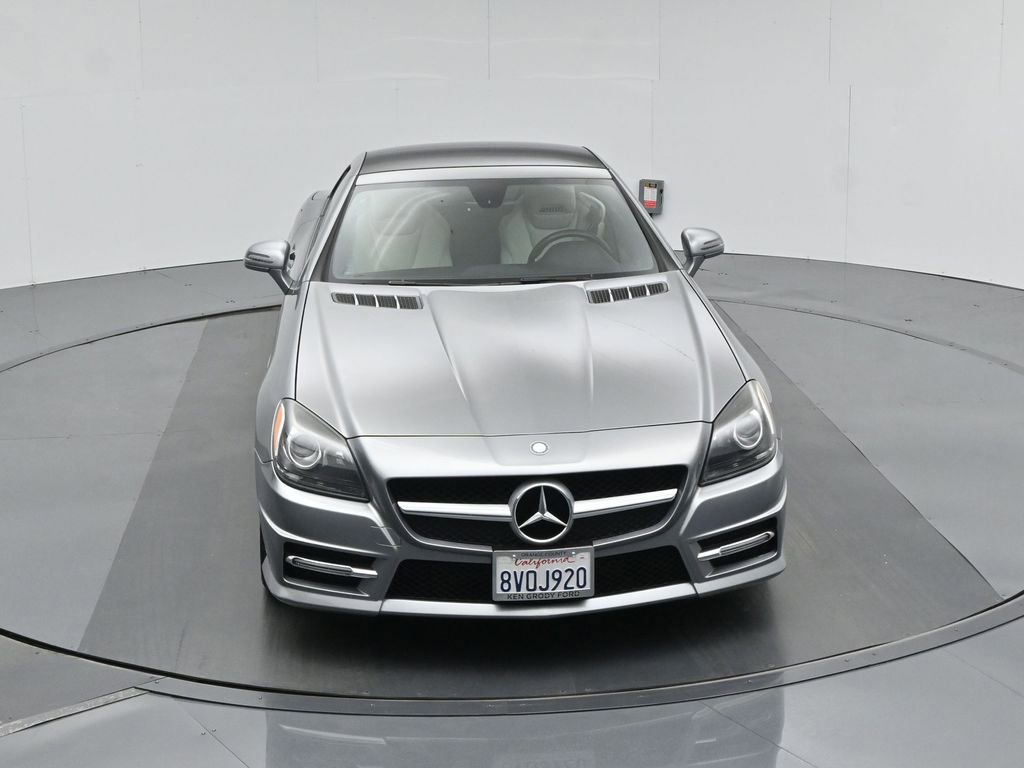 Used 2015 Mercedes-Benz SLK 250 image 32