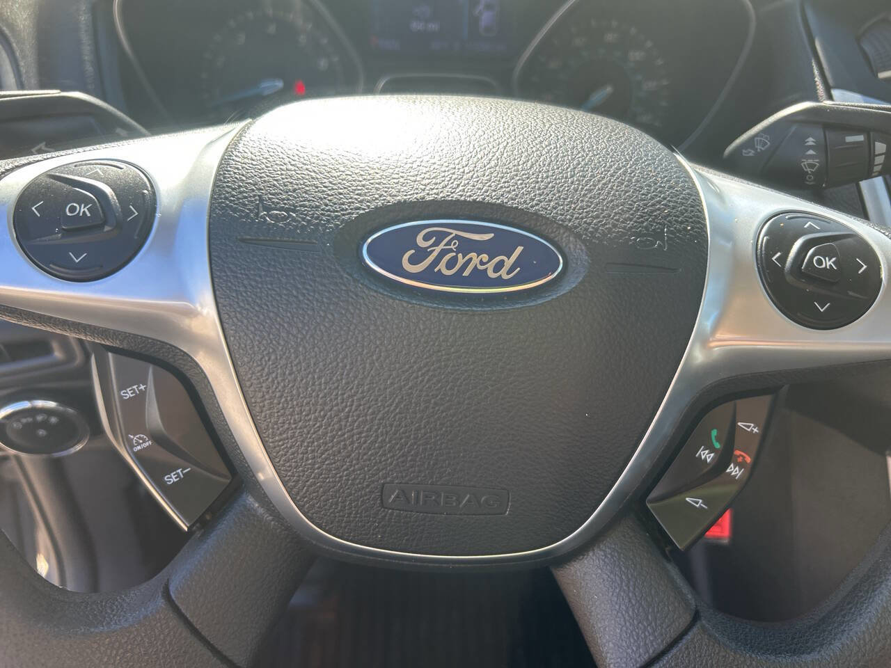 Used 2013 Ford Focus SE w/ SE Winter Pkg image 30