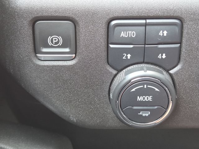Used 2024 Chevrolet Silverado 1500 LT AWD/4WD image 23