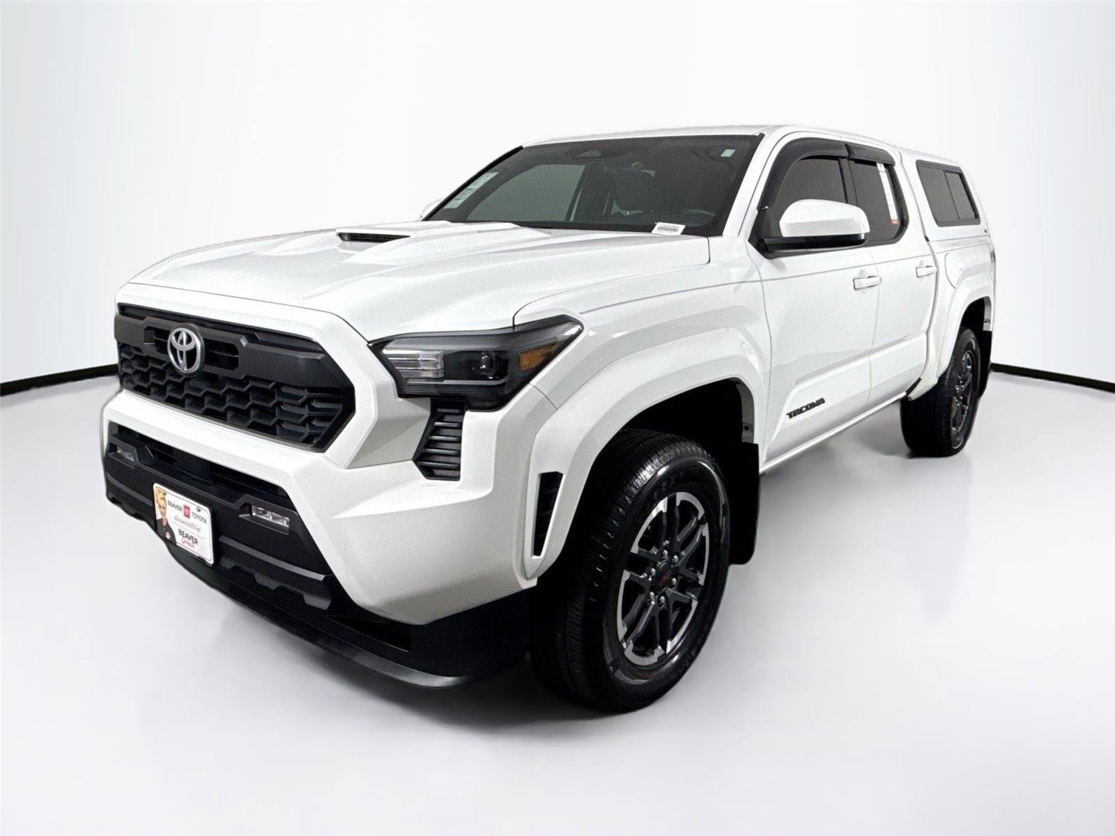 Used 2024 Toyota Tacoma TRD Sport AWD/4WD image 2