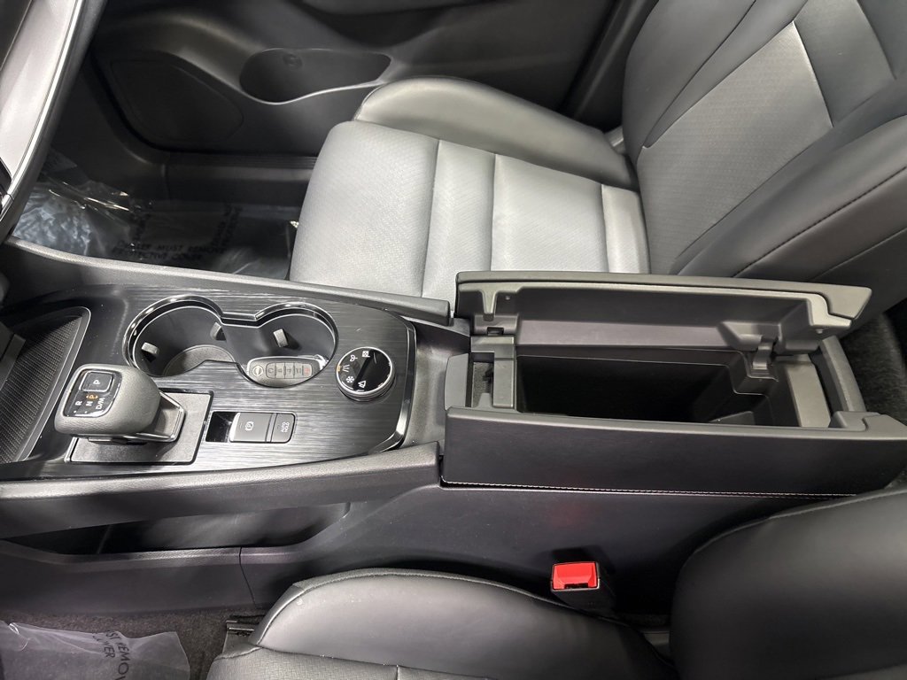 Used 2023 Nissan Rogue SV w/ SV Premium Package image 22