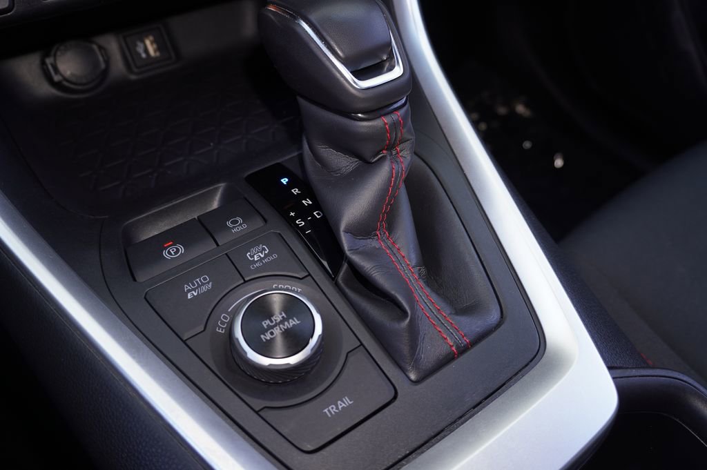 Certified 2024 Toyota RAV4 SE image 20