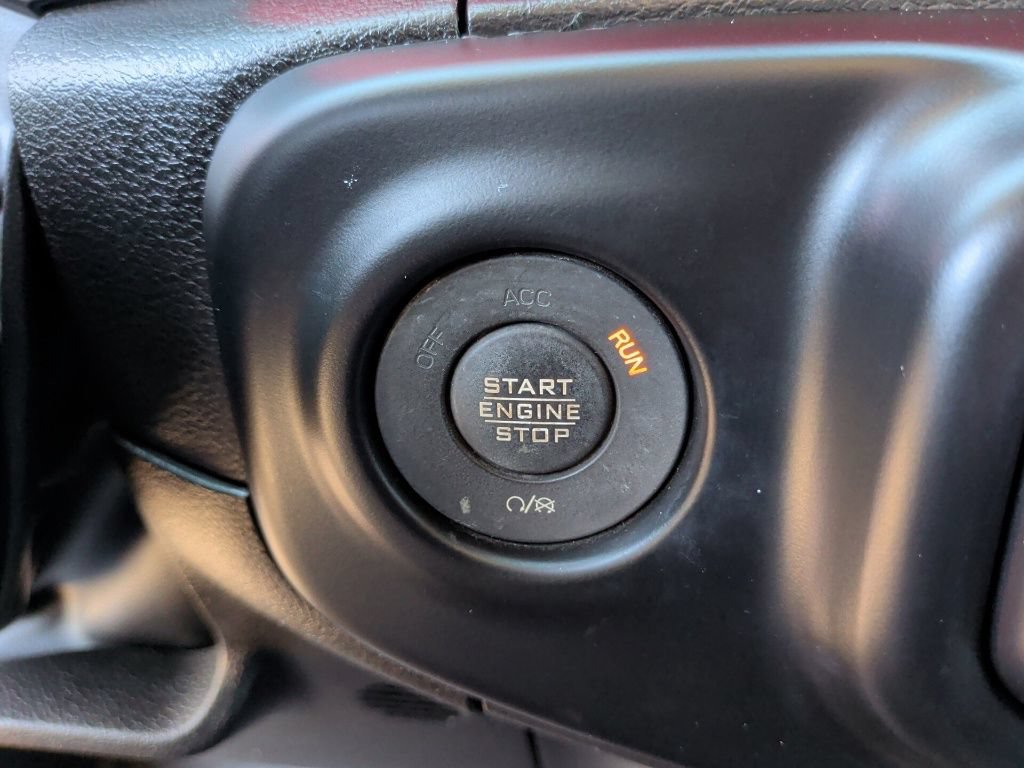 Used 2023 Jeep Wrangler Unlimited Rubicon AWD/4WD image 25
