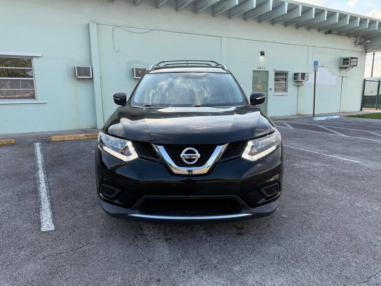 Used 2015 Nissan Rogue SV FWD image 11