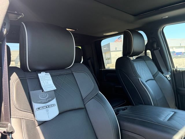 New 2026 RAM 2500 Limited AWD/4WD image 29