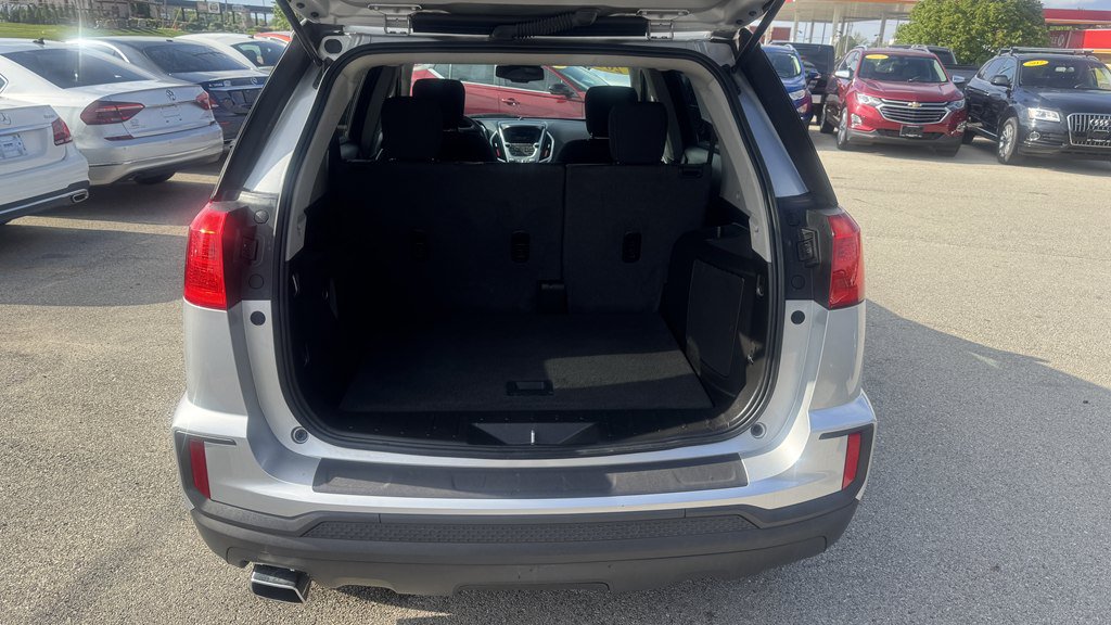 Used 2017 GMC Terrain SLE FWD image 11