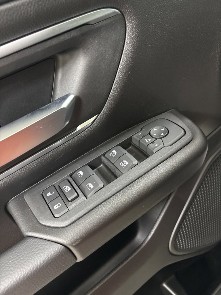 New 2026 RAM 1500 4x4 Crew Cab image 18