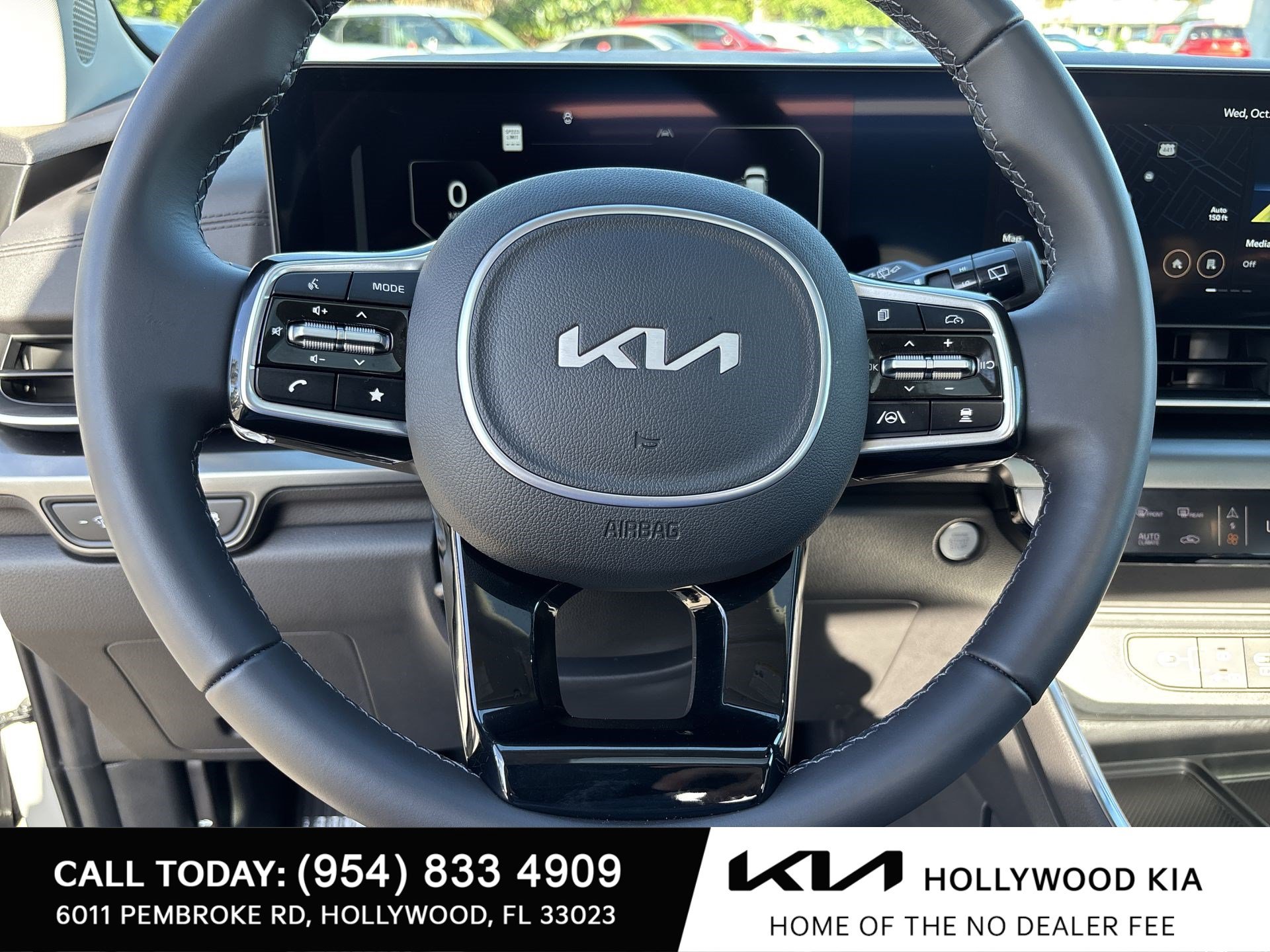 Used 2026 Kia Carnival SX FWD image 11