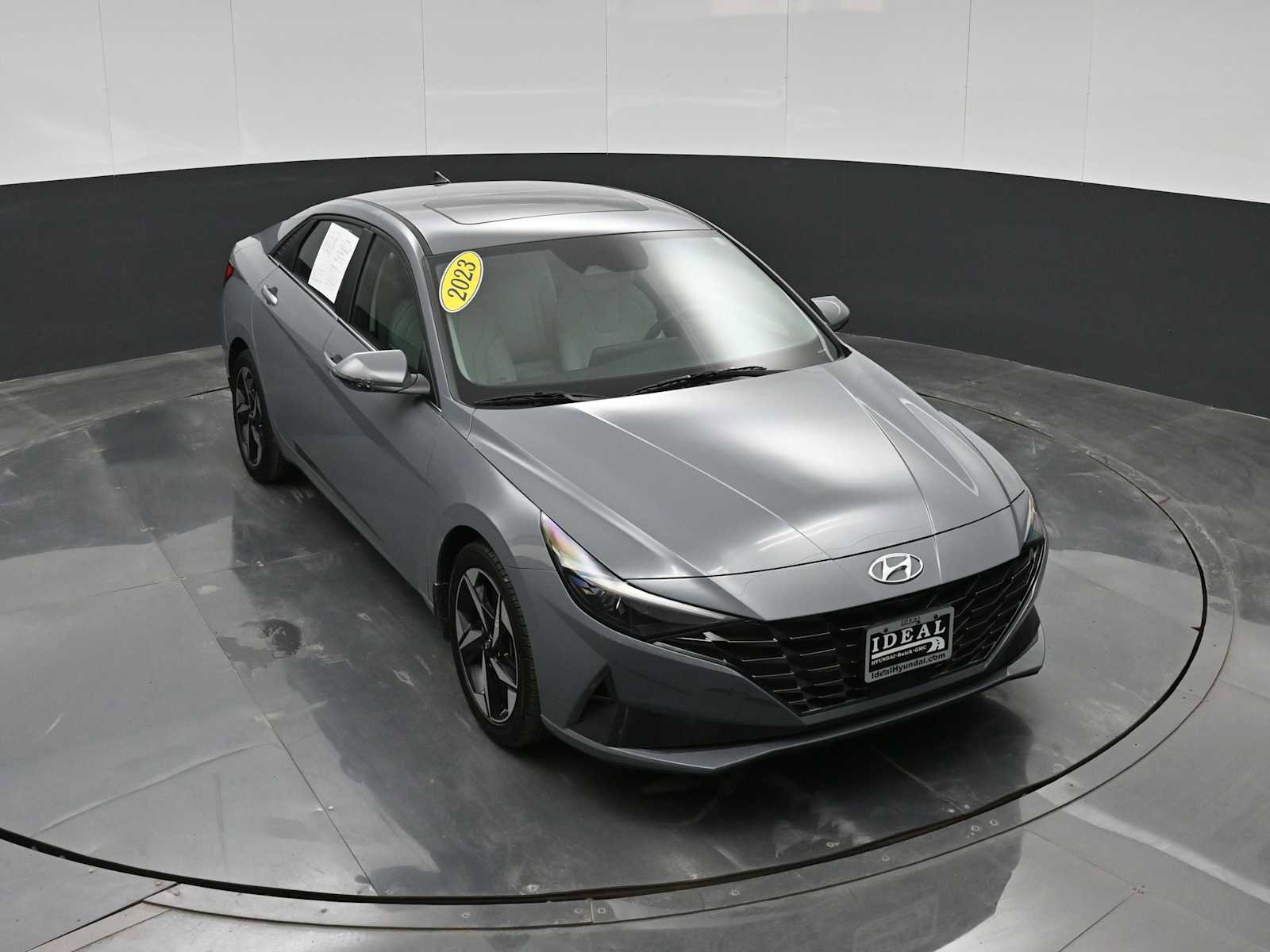 Used 2023 Hyundai Elantra Limited image 22