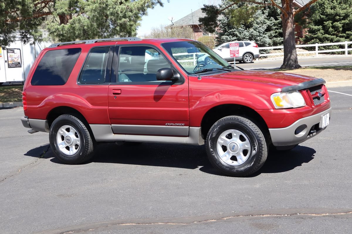 Used 2001 Ford Explorer Sport AWD/4WD image 2