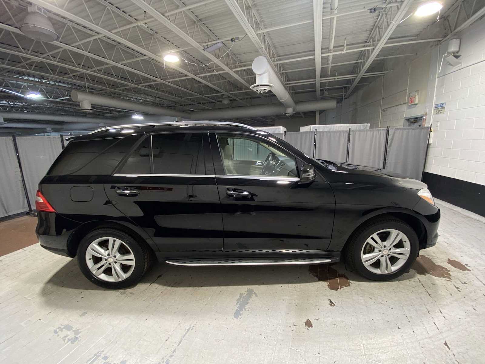 Used 2015 Mercedes-Benz ML 350 4MATIC image 27