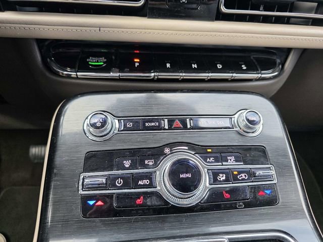 Used 2021 Lincoln Nautilus FWD image 11